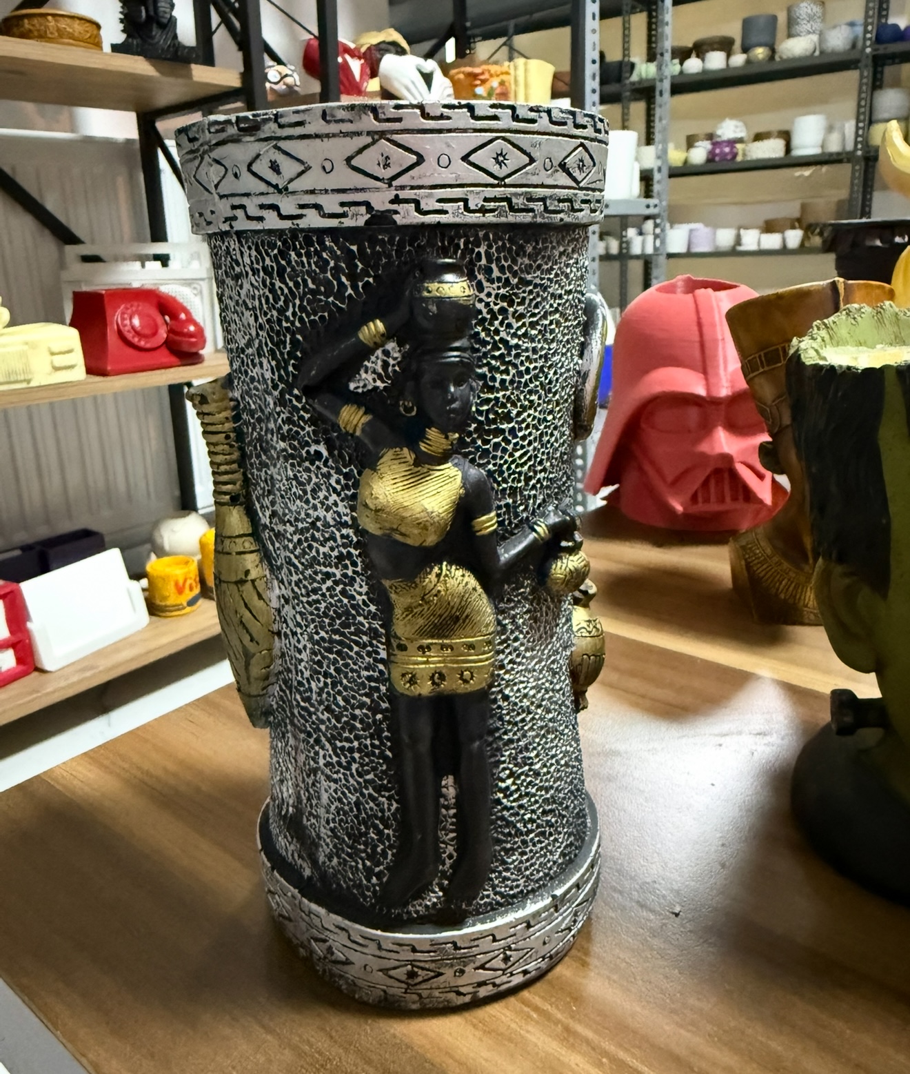 Afrikalıkadın desenli vazo silikon kalıp