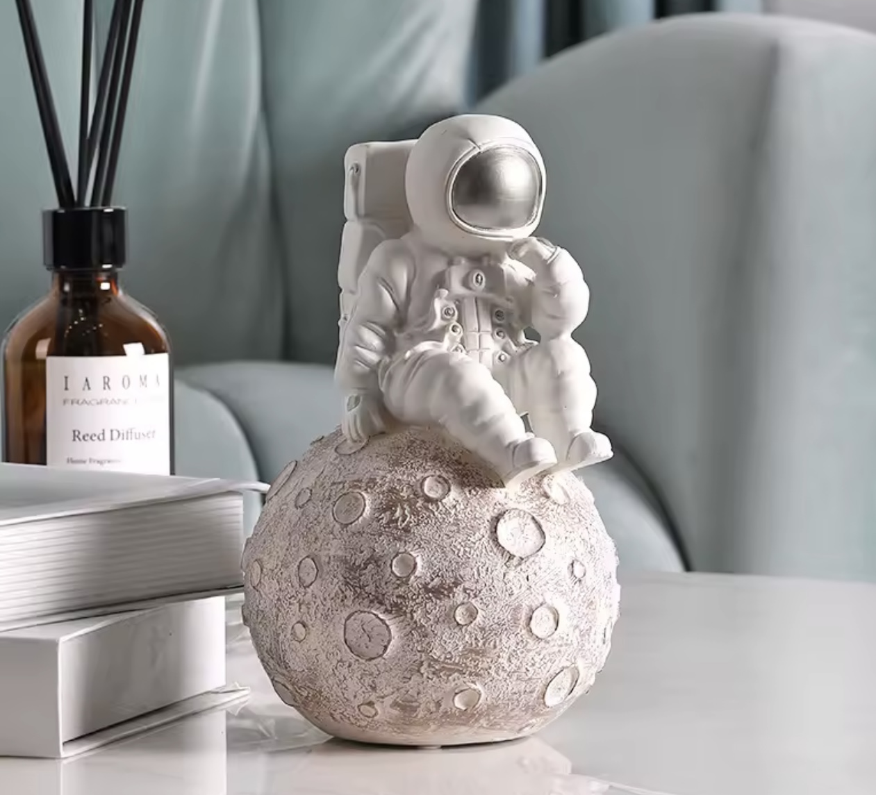 Düşünceli astronot silikon kalıp - Görsel 2